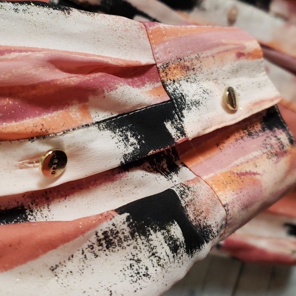 DKNY buttondown shirt - Picture 5 of 5